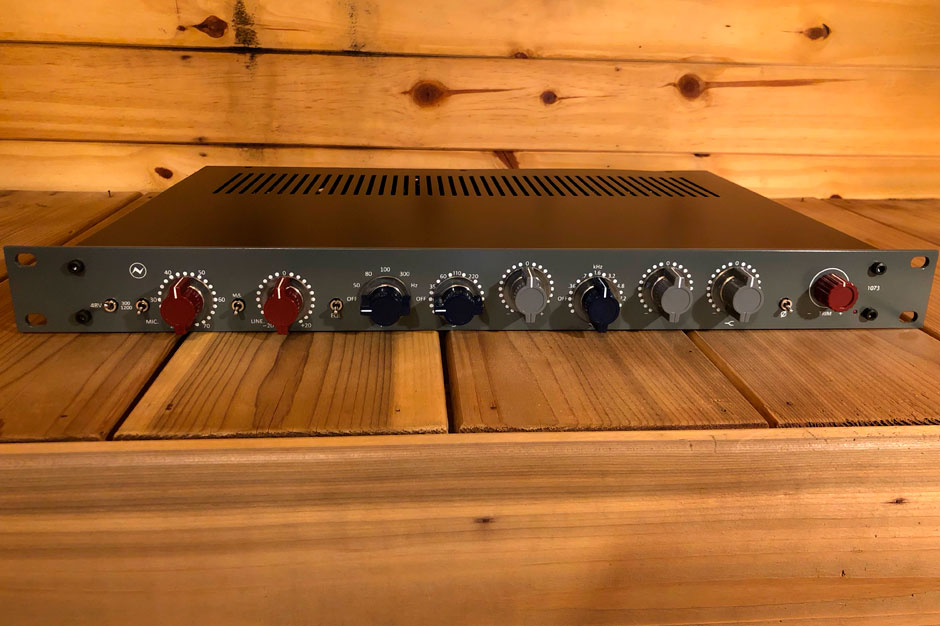 AML ez1073 Mic/Line EQ 1U Rack